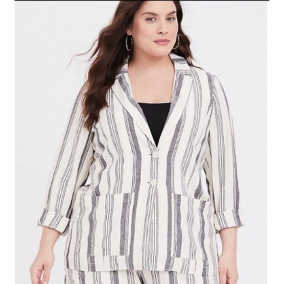 torrid Jackets & Blazers - Torrid Linen Blazer Striped Casual Comfort 2 Button Size 3‎